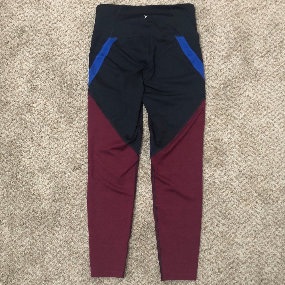 Old Navy High Waisted Compression Leggings - Picture 3 of 6